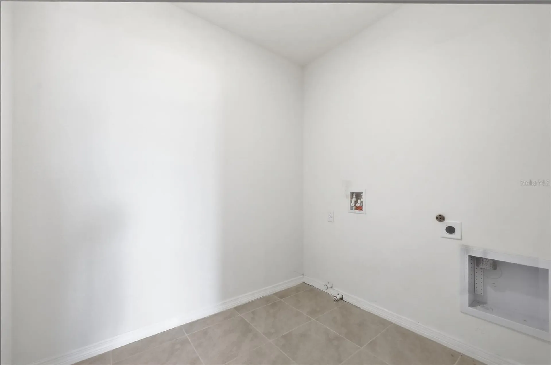 1923 Elkridge Street Davenport FL 33837