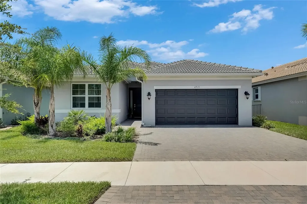 4915 Sienna Isles Avenue Wimauma FL 33598