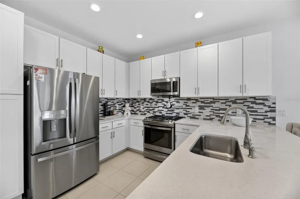 4915 Sienna Isles Avenue Wimauma FL 33598