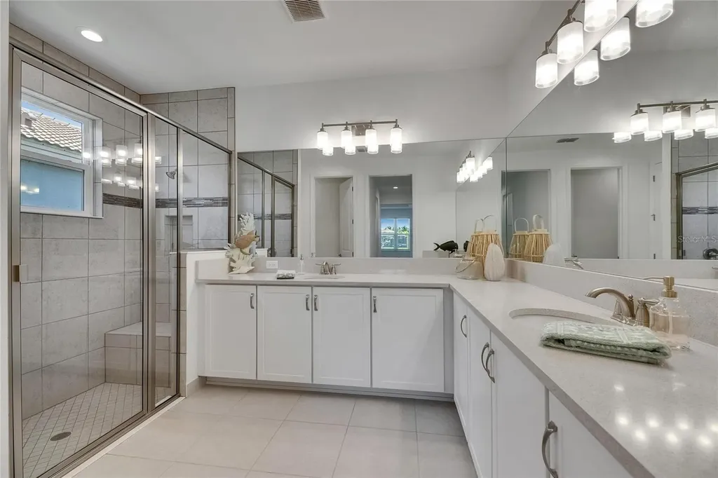 4915 Sienna Isles Avenue Wimauma FL 33598