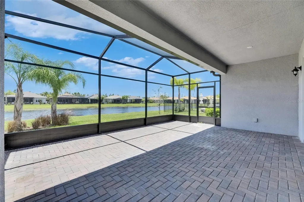 4915 Sienna Isles Avenue Wimauma FL 33598