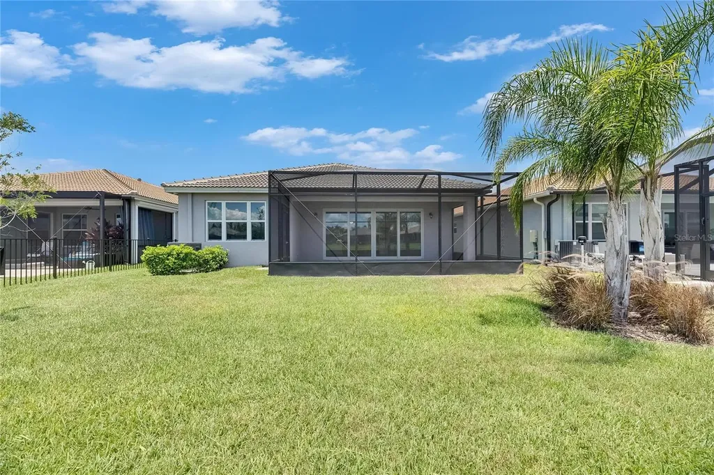4915 Sienna Isles Avenue Wimauma FL 33598