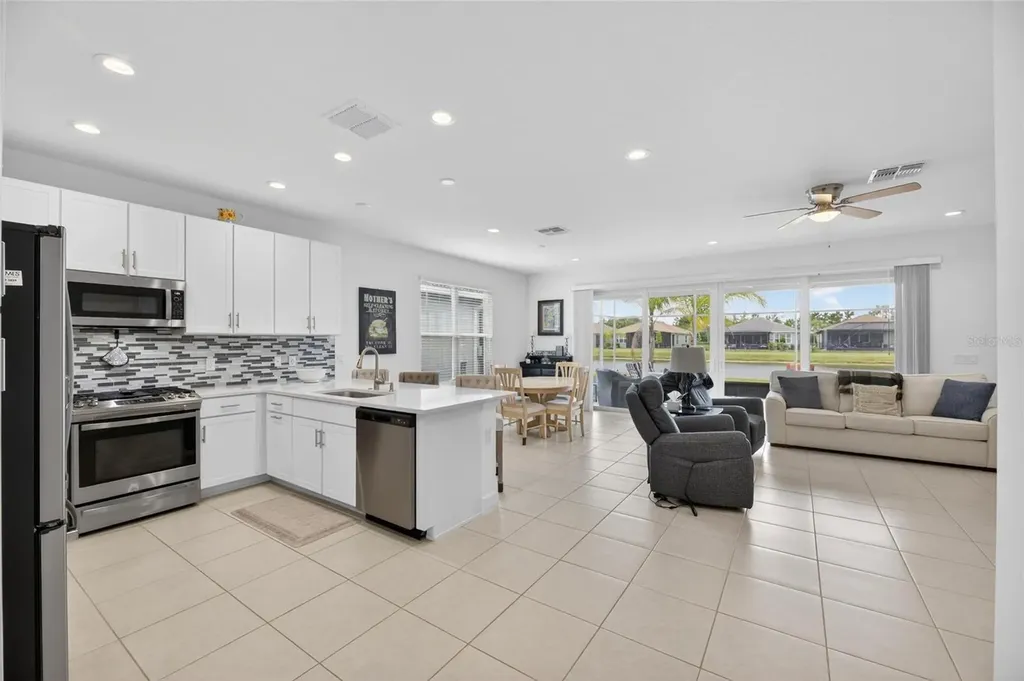 4915 Sienna Isles Avenue Wimauma FL 33598
