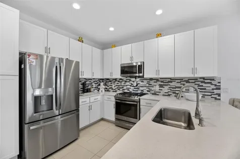 4915 Sienna Isles Avenue Wimauma FL 33598