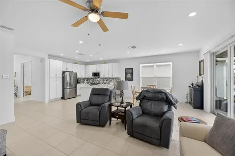 4915 Sienna Isles Avenue Wimauma FL 33598