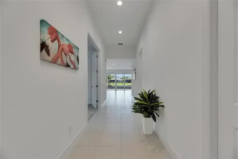 4915 Sienna Isles Avenue Wimauma FL 33598