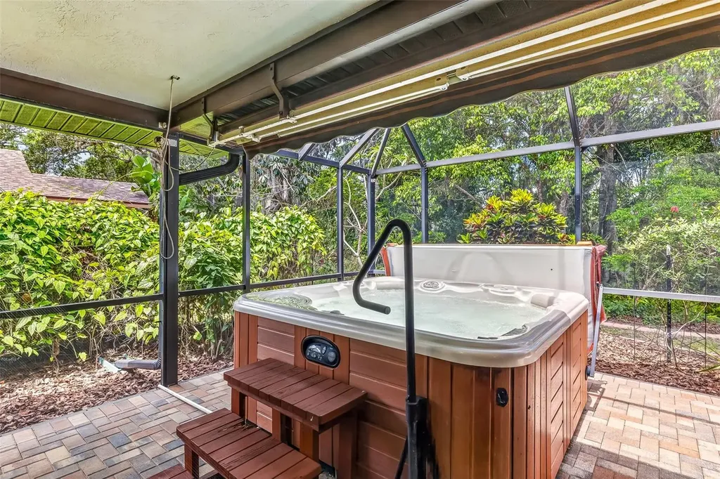 4587 Friar Tuck Lane Sarasota FL 34232