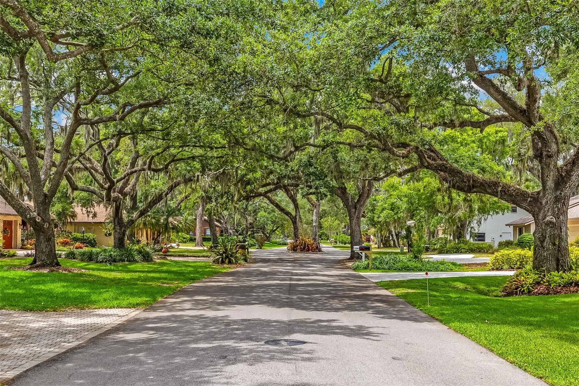 4587 Friar Tuck Lane Sarasota FL 34232