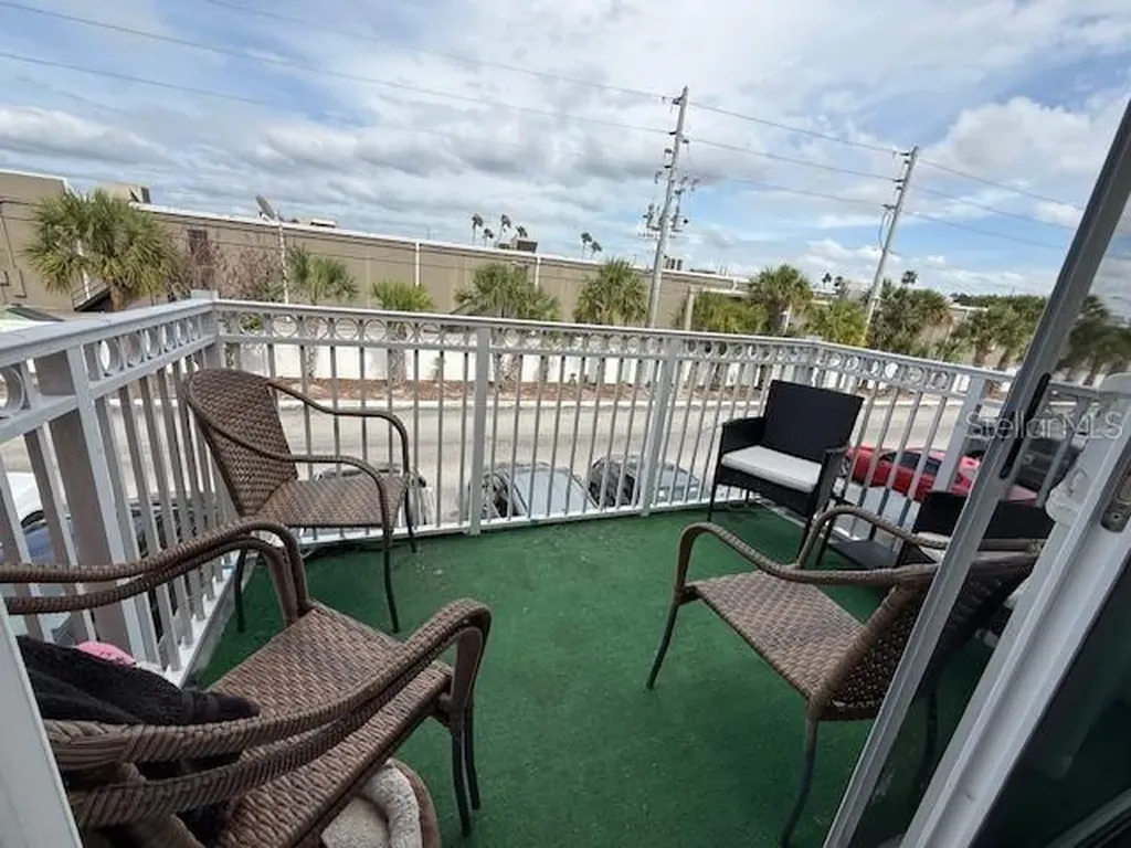 444 Banyon Tree Circle Maitland FL 32751