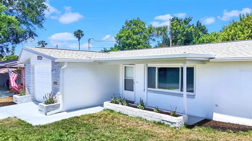 5325 Devries Drive New Port Richey FL 34652