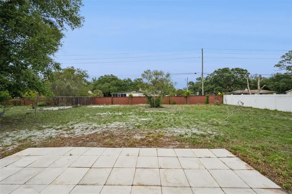 8723 Hill Pine Road Orlando FL 32825