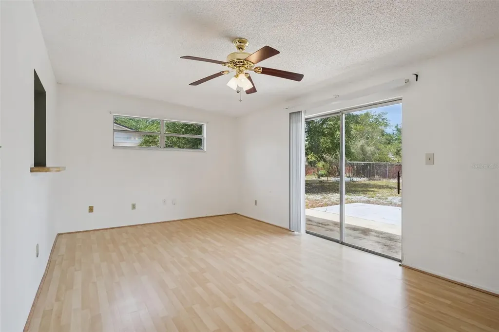 8723 Hill Pine Road Orlando FL 32825