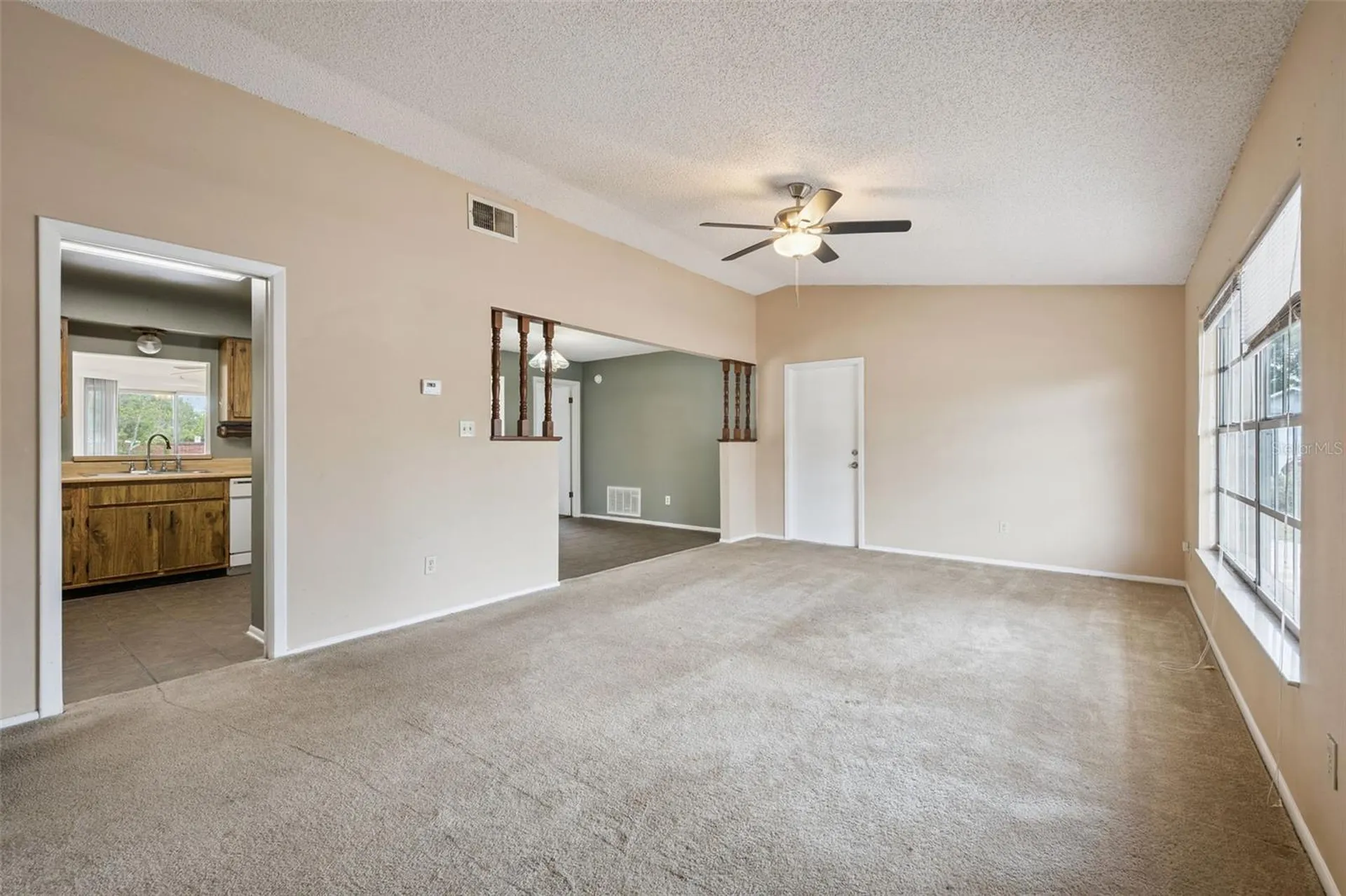 8723 Hill Pine Road Orlando FL 32825