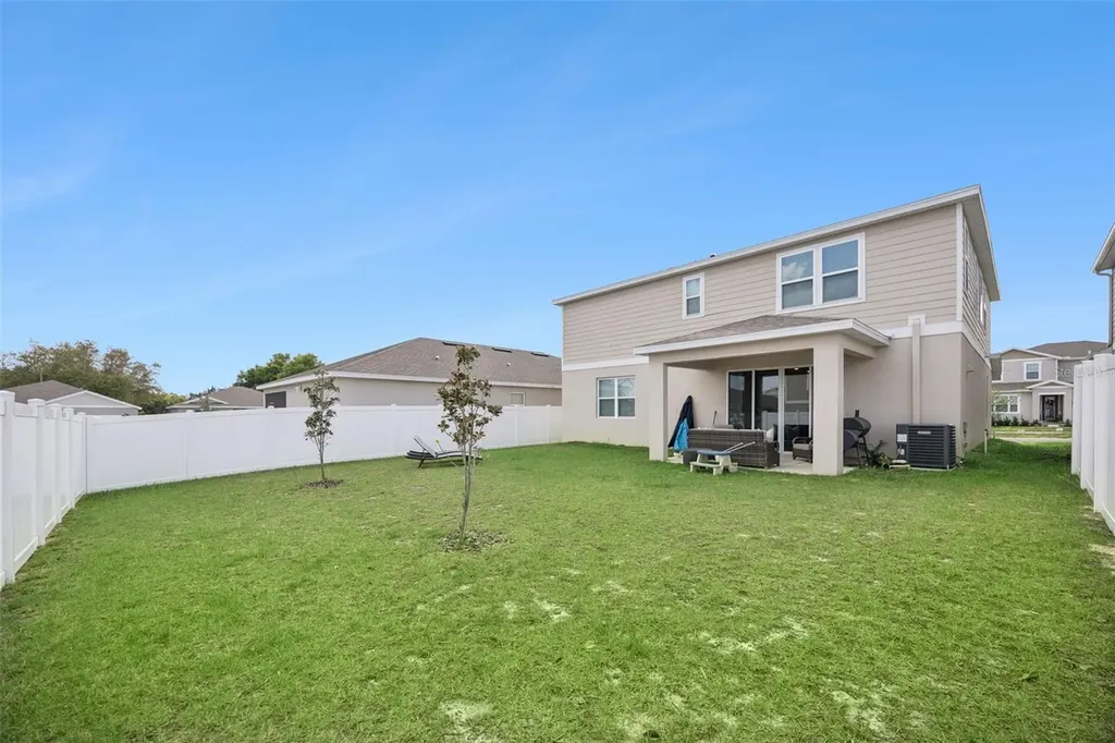 1550 Sugarbelle Circle Mascotte FL 34753