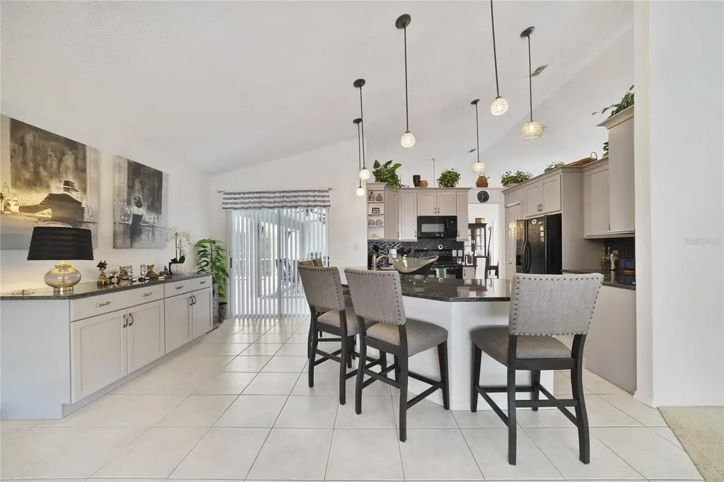 2382 Queenswood Circle Kissimmee FL 34743