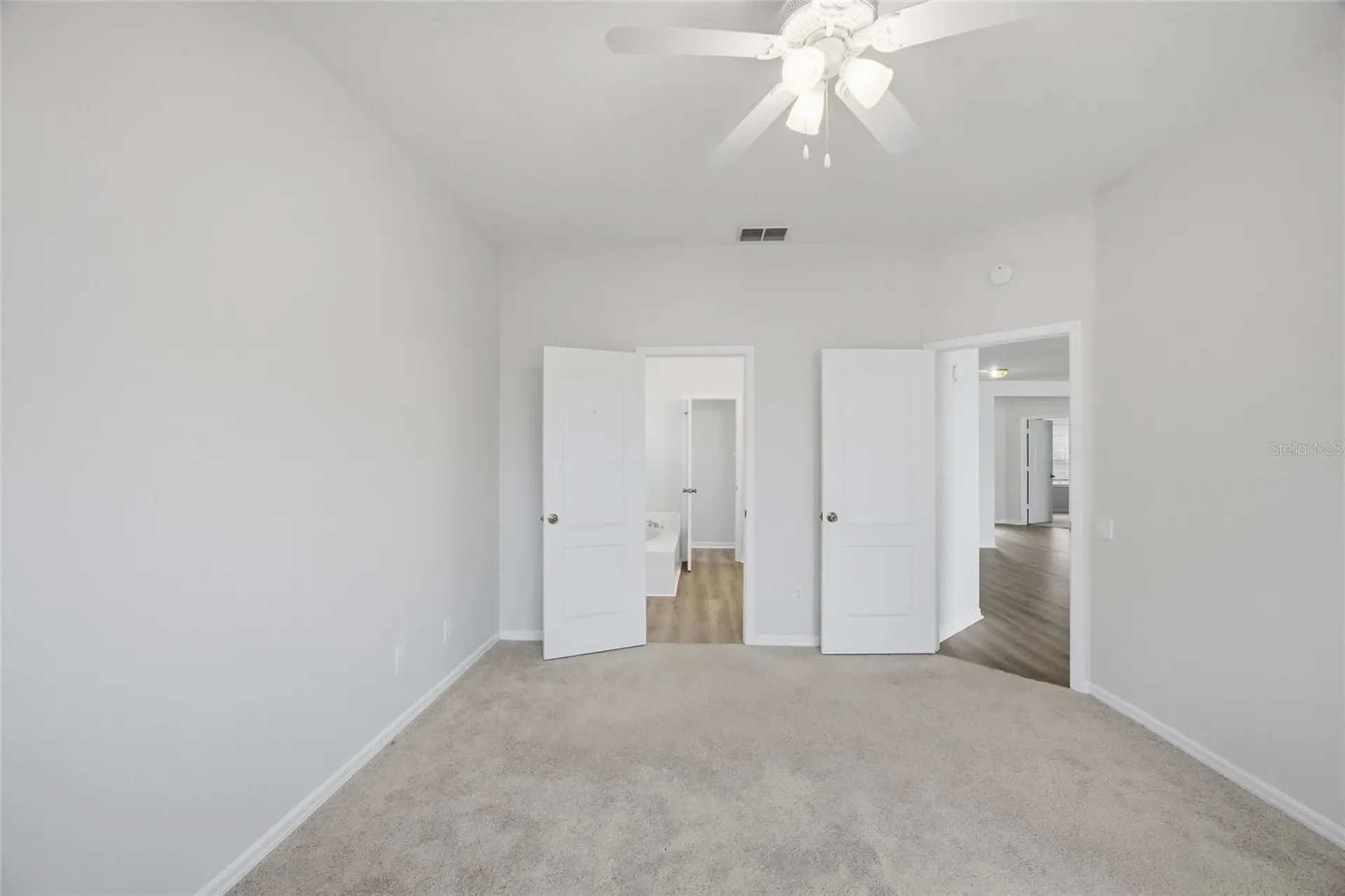 9307 Huntington Park Way Tampa FL 33647