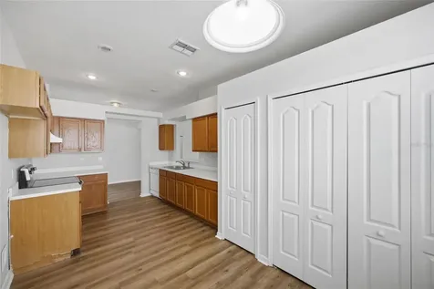 9307 Huntington Park Way Tampa FL 33647