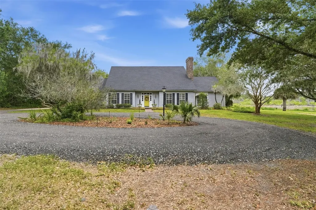 1245 Westoak Drive Deland FL 32720
