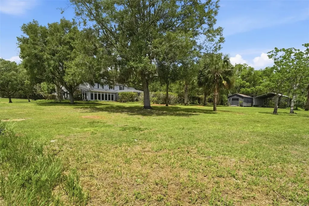1245 Westoak Drive Deland FL 32720