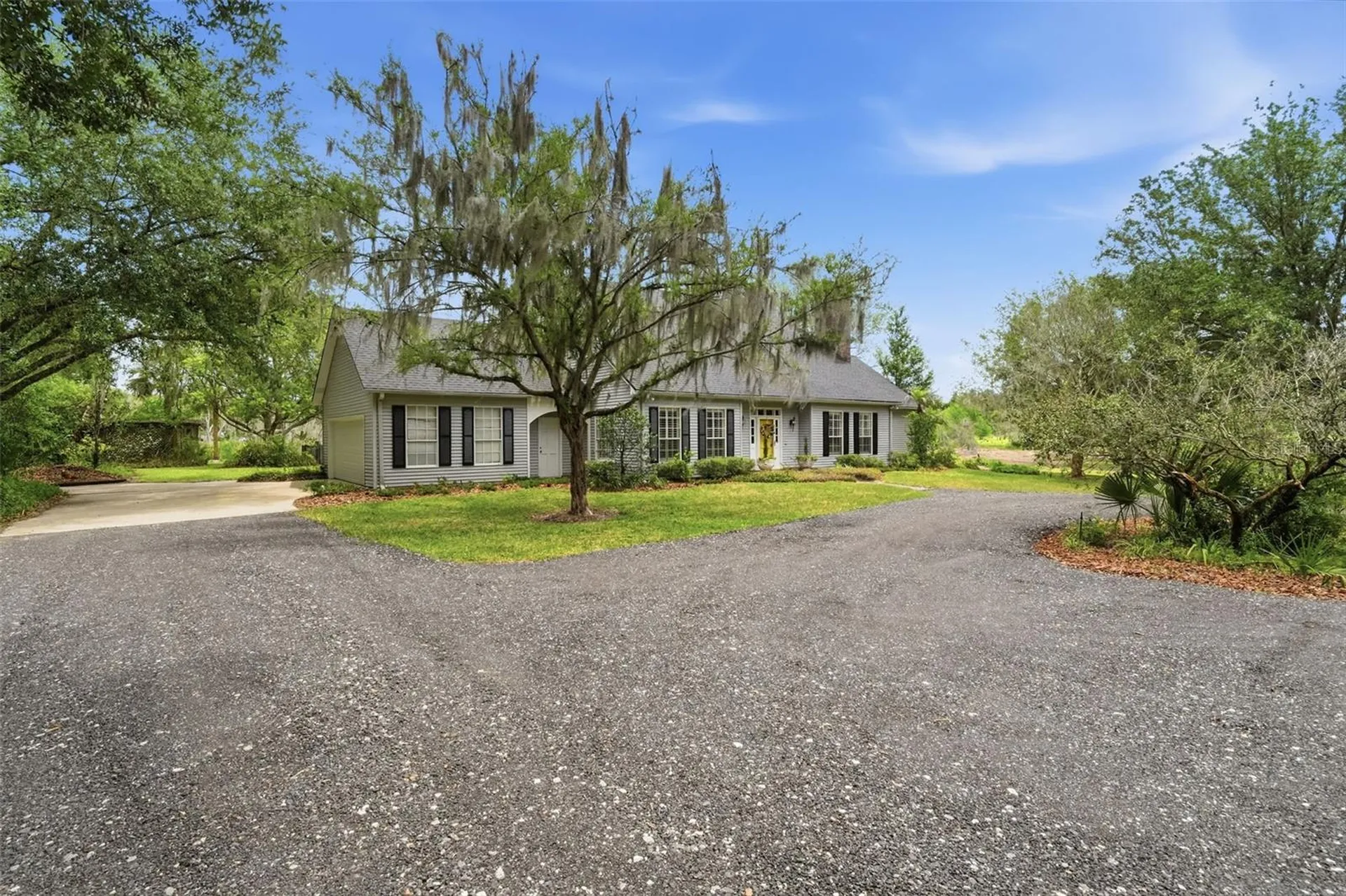 1245 Westoak Drive Deland FL 32720