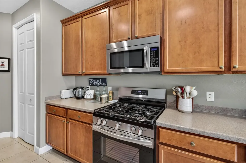 36806 Winfield Court Grand Island FL 32735