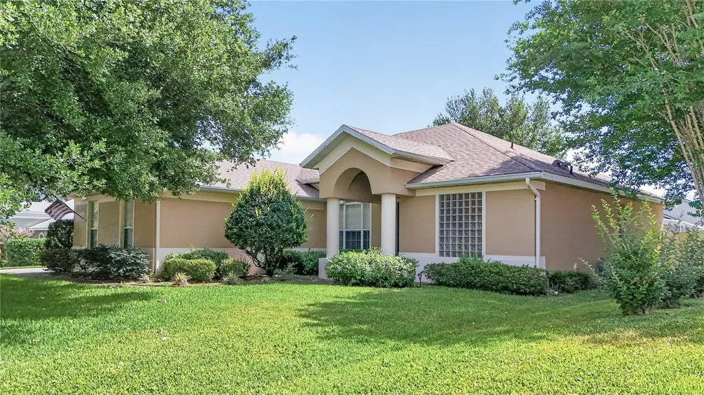 36806 Winfield Court Grand Island FL 32735