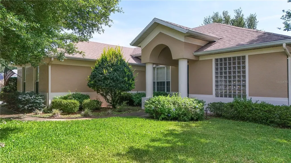 36806 Winfield Court Grand Island FL 32735