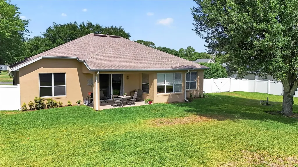 36806 Winfield Court Grand Island FL 32735