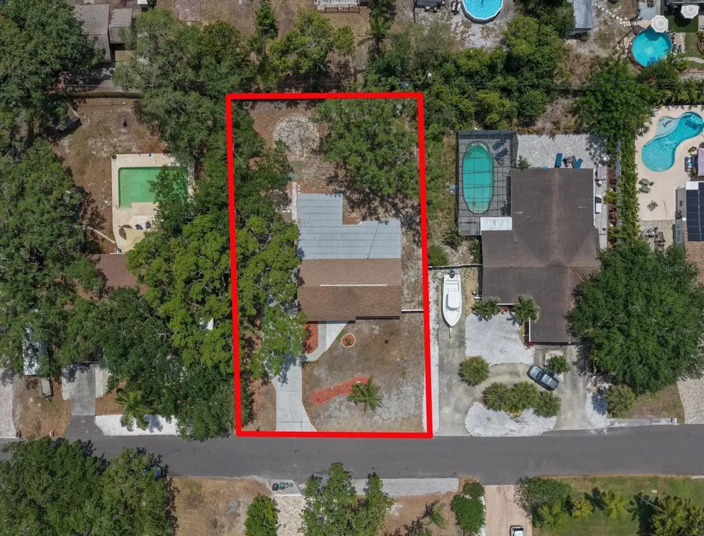 11012 52nd Avenue N St Petersburg FL 33708