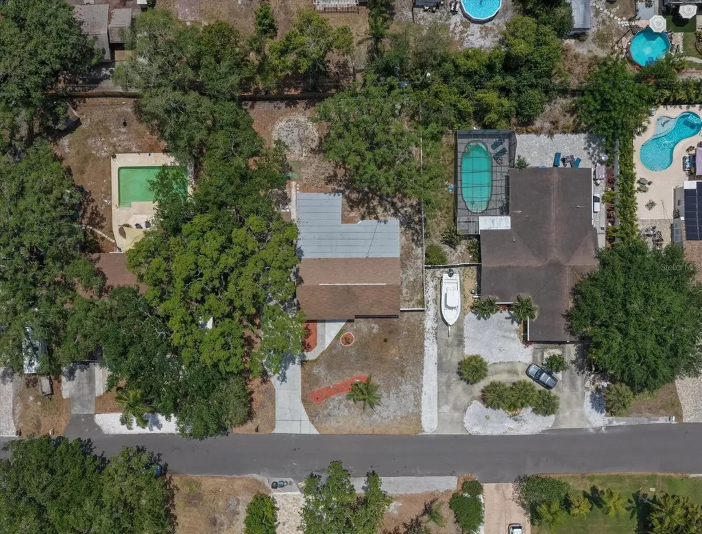 11012 52nd Avenue N St Petersburg FL 33708