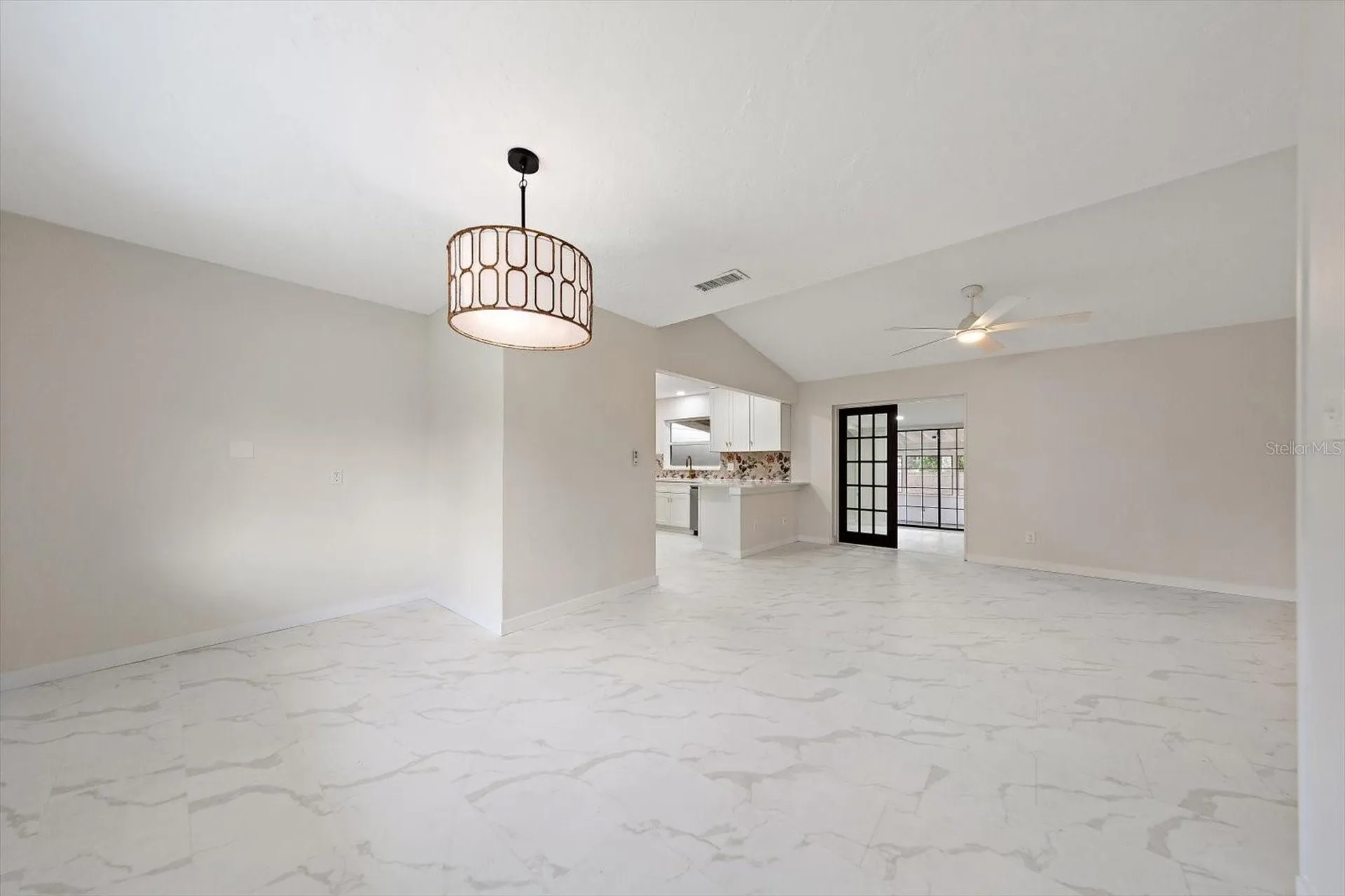 11012 52nd Avenue N St Petersburg FL 33708