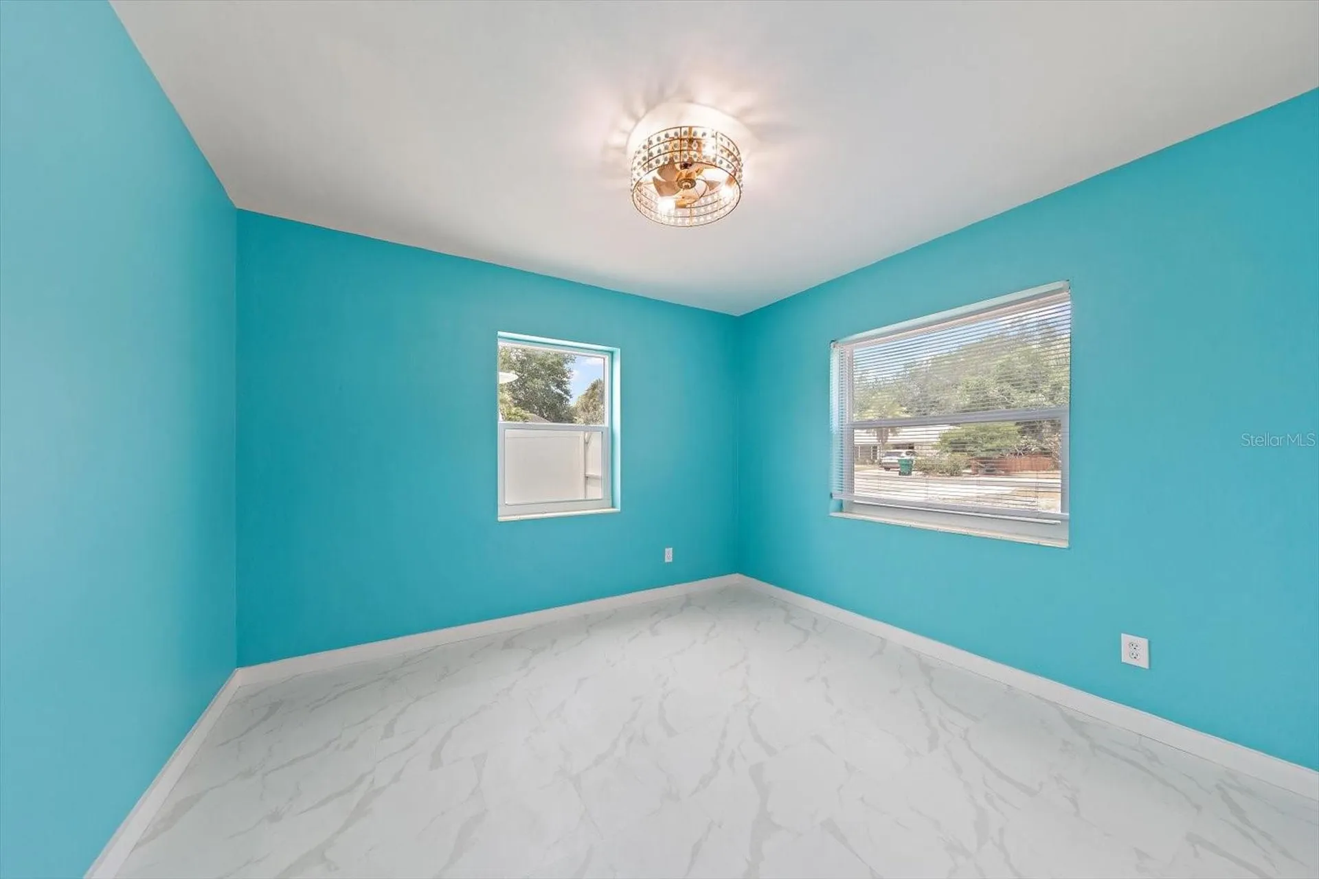 11012 52nd Avenue N St Petersburg FL 33708