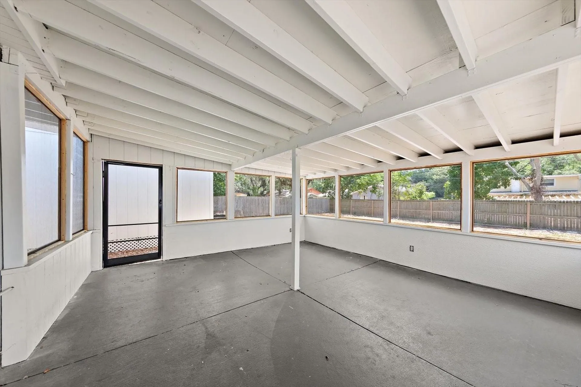 11012 52nd Avenue N St Petersburg FL 33708