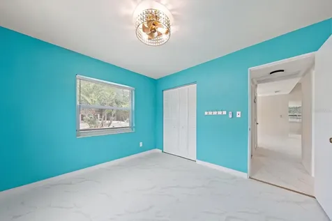 11012 52nd Avenue N St Petersburg FL 33708