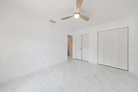 11012 52nd Avenue N St Petersburg FL 33708