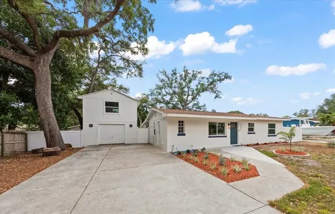 11012 52nd Avenue N St Petersburg FL 33708