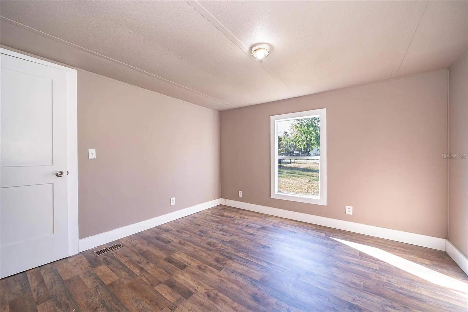 101 Caroline Avenue Lady Lake FL 32159