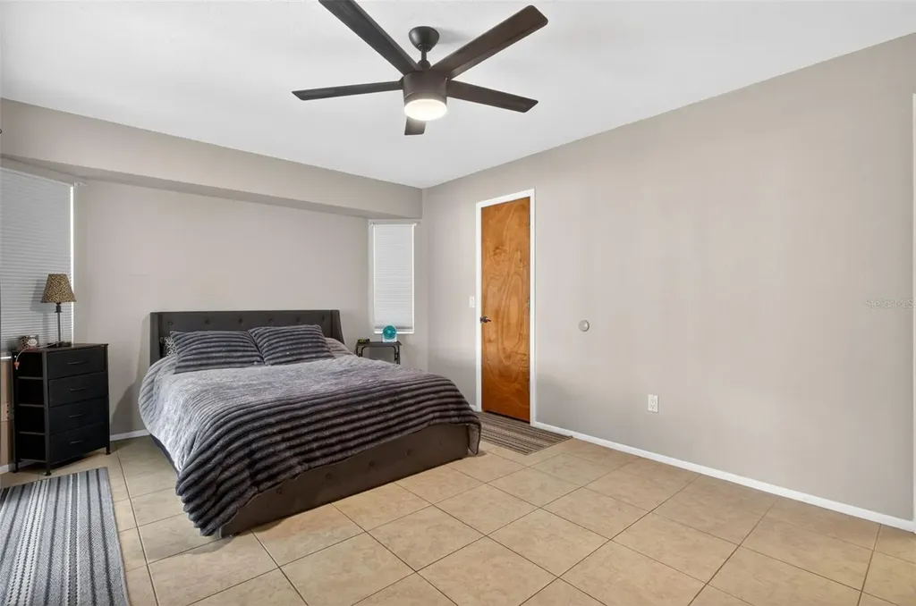 9116 Castlehill Avenue Englewood FL 34224