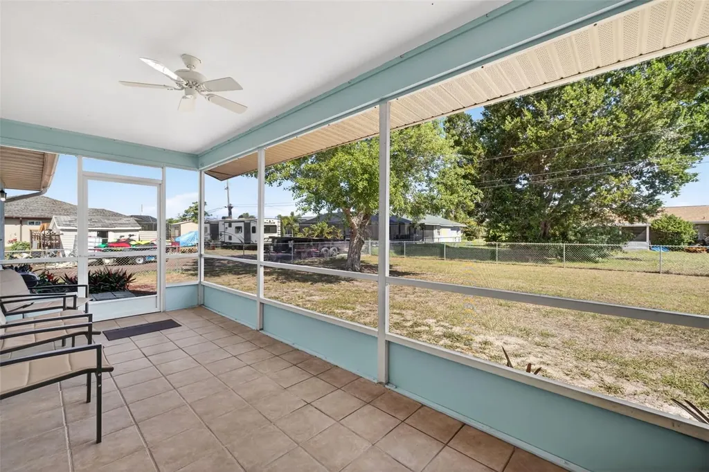 9116 Castlehill Avenue Englewood FL 34224