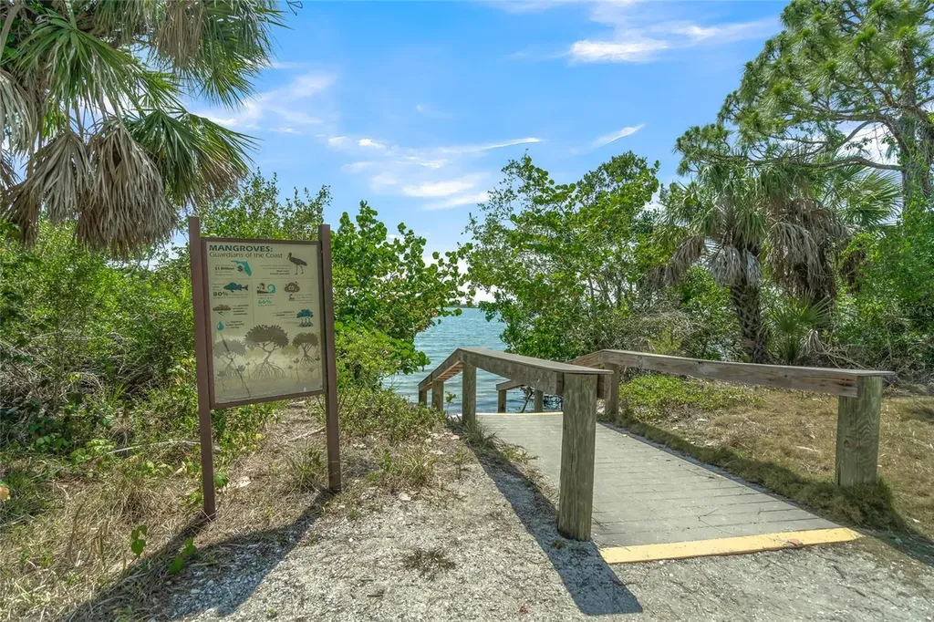 9116 Castlehill Avenue Englewood FL 34224