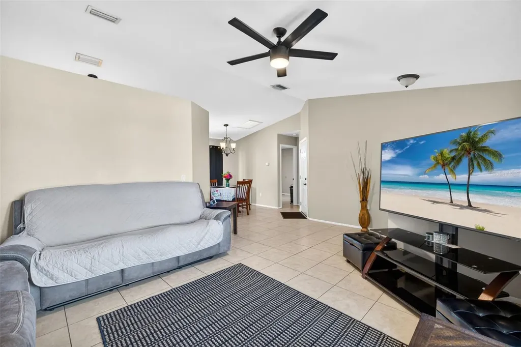 9116 Castlehill Avenue Englewood FL 34224