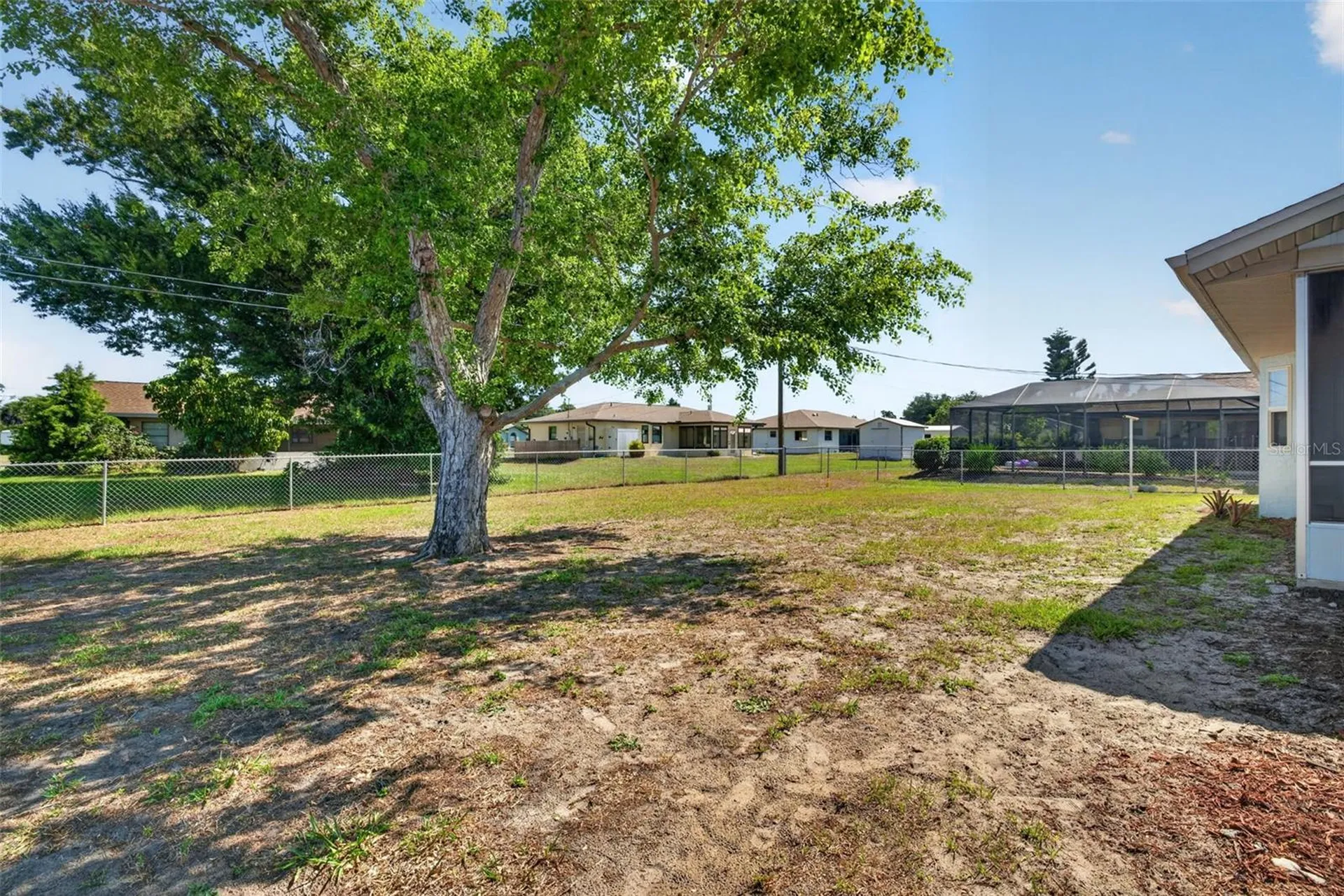 9116 Castlehill Avenue Englewood FL 34224
