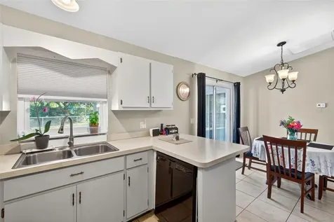 9116 Castlehill Avenue Englewood FL 34224