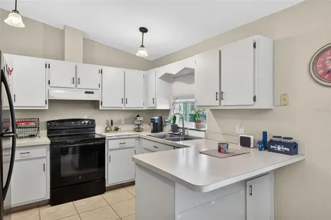 9116 Castlehill Avenue Englewood FL 34224