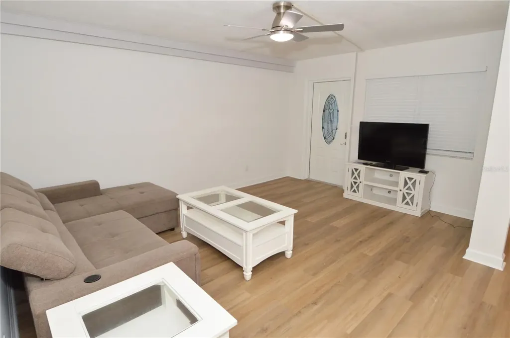 4700 Cove Circle St Petersburg FL 33708