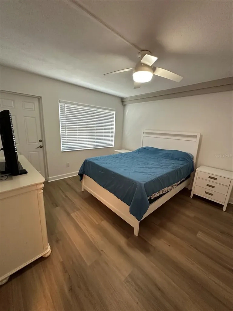 4700 Cove Circle St Petersburg FL 33708