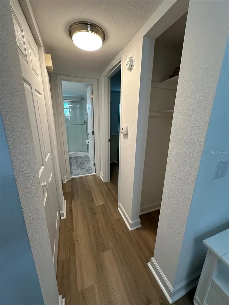 4700 Cove Circle St Petersburg FL 33708
