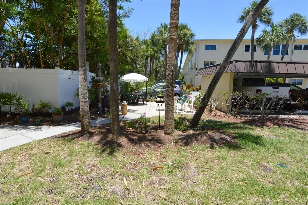 4700 Cove Circle St Petersburg FL 33708
