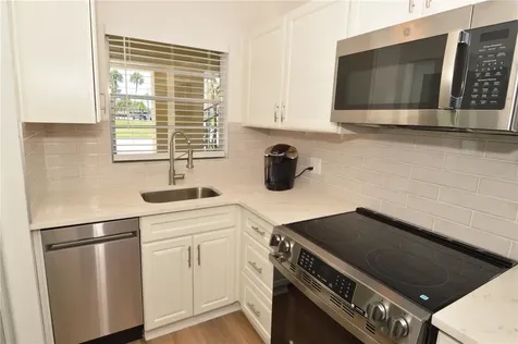 4700 Cove Circle St Petersburg FL 33708