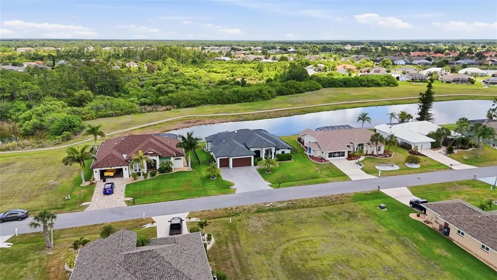 12894 SW Pembroke Circle S Lake Suzy FL 34269
